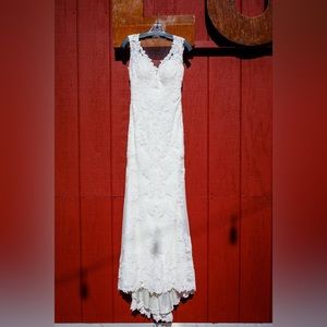 Lace Wtoo by Watters wedding dress